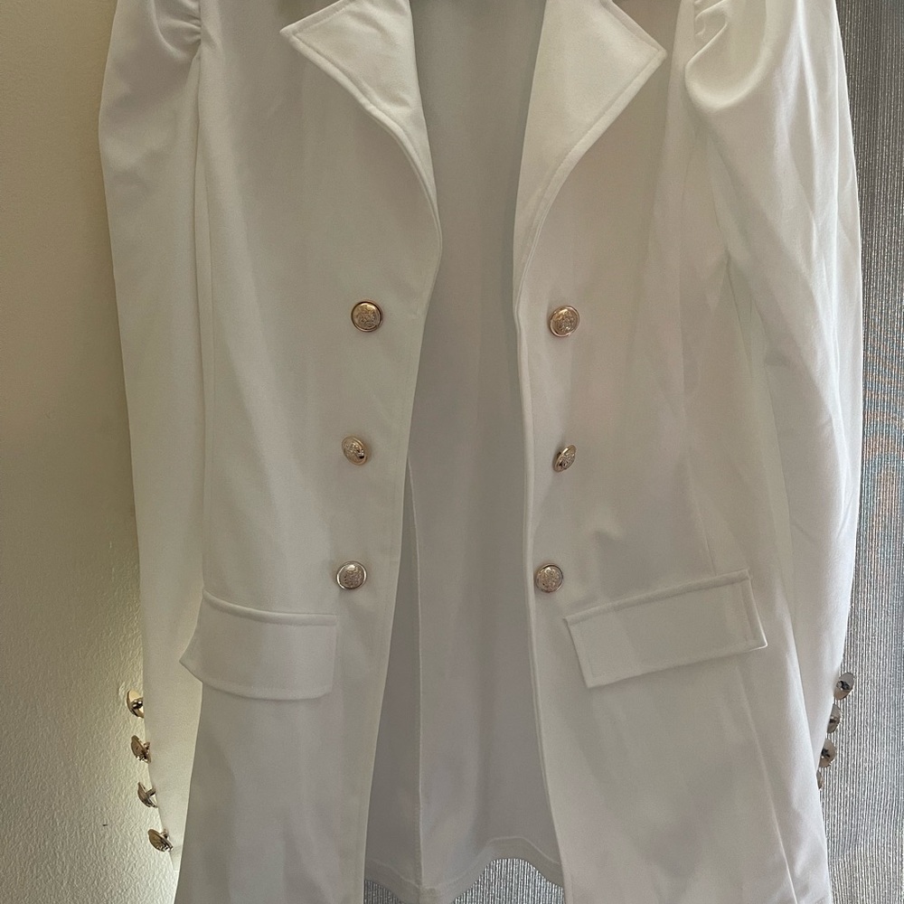 Chic me white skirt suit